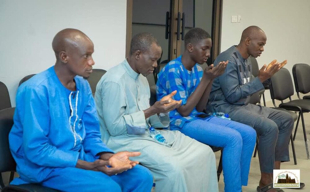 دیدار جمعی از خیّرین ساحل عاج با رئیس مجلس اسلامی این کشور + تصاویر