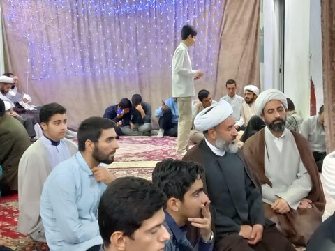 تصاویر/ جشن ولادت پیامبر(ص) و امام جعفرصادق(ع) در مدرسه علمیه حضرت ولیعصر(عج) پردیسان با حضور خانواده طلاب