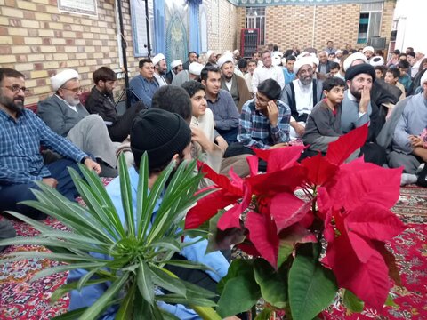 تصاویر/ جشن ولادت پیامبر(ص) و امام جعفرصادق(ع) در مدرسه علمیه حضرت ولیعصر(عج) پردیسان با حضور خانواده طلاب