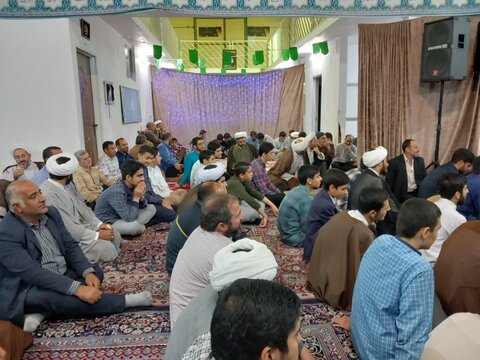 تصاویر/ جشن ولادت پیامبر(ص) و امام جعفرصادق(ع) در مدرسه علمیه حضرت ولیعصر(عج) پردیسان با حضور خانواده طلاب