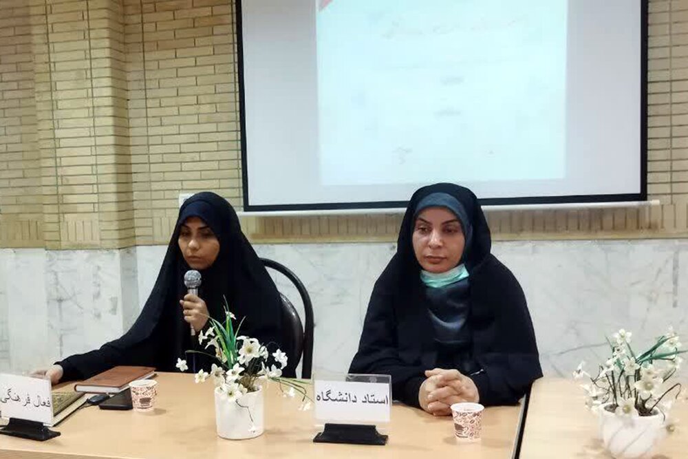 برگزاری کارگاه توانمندی حل مسئله در مدرسه علمیه خواهران کنگان