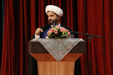 جهاد تبیین راه حل مقابله با توطئه‌ها است