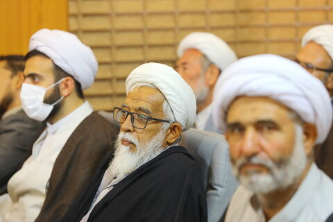 سلسله نشست های تبیین مکتب امام خمینی (ره) با موضوع " مکتب اصولی " در قم