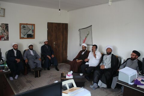تصاویر/ دیدار مدیر حوزه علمیه کردستان با اساتید و معاونین مدرسه سفیران هدایت بیجار