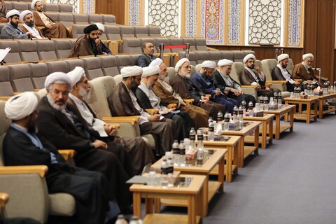 تصاویر/ دوره دانش‌افزایی مدیران مدارس علمیه کشور در قم