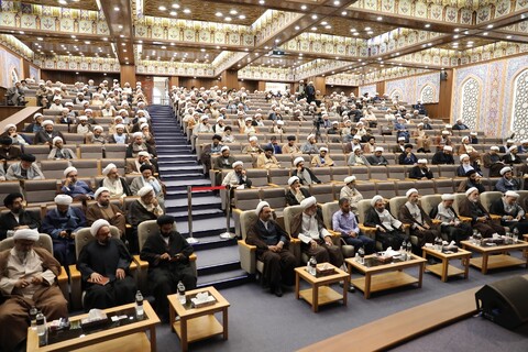 تصاویر/ دوره دانش‌افزایی مدیران مدارس علمیه کشور در قم