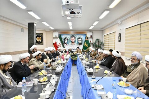 تصاویر/  نشست هم اندیشی مسئولین نهادهای نمایندگی ولی فقیه آذربایجان غربی با نماینده ولی فقیه در استان