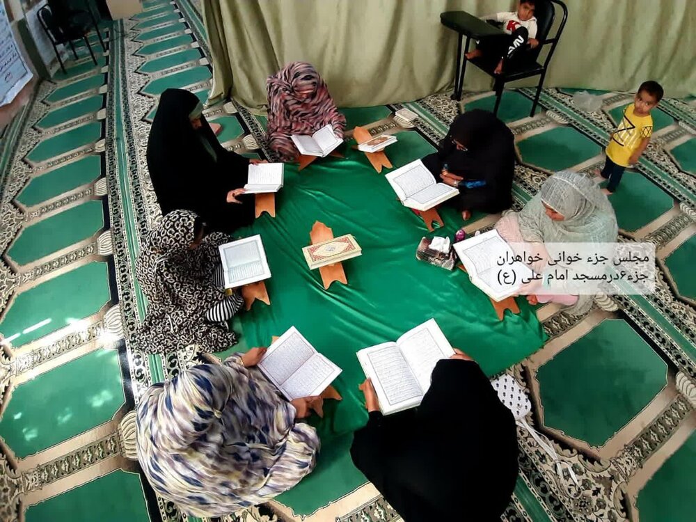 ۱۲ سال مجاهدت یک روحانی در جزیره محروم لاوان + عکس