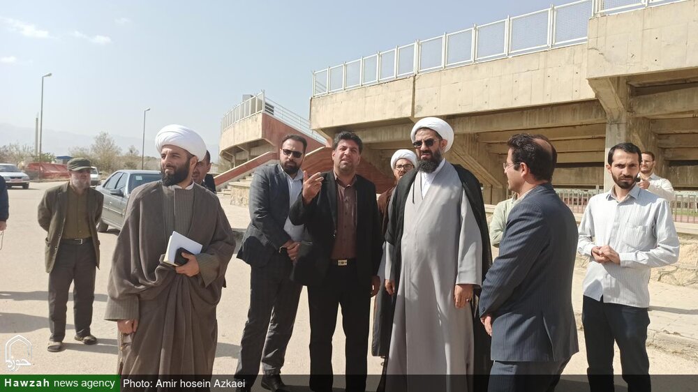بازدید امام جمعه همدان از ورزشگاه شهید مفتح / محیطهای ورزشی و فرهنگی باید در اختیار نسل جوان باشد