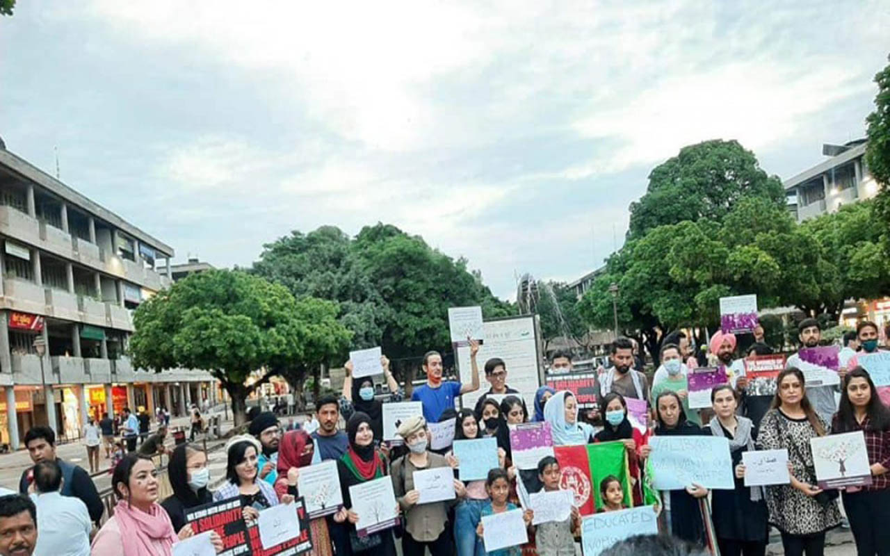 কাবুল বিশ্ববিদ্যালয় থেকে ছাত্রীদের বহিষ্কারের প্রতিবাদে কাবুলে বিক্ষোভ