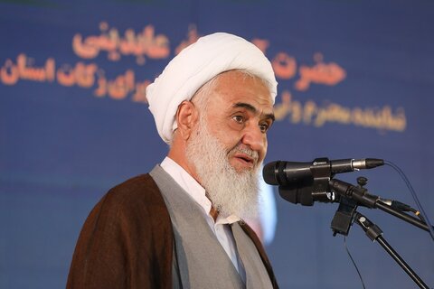تصاویر / همایش زکات استان با حضور نماینده ولی فقیه در قزوین