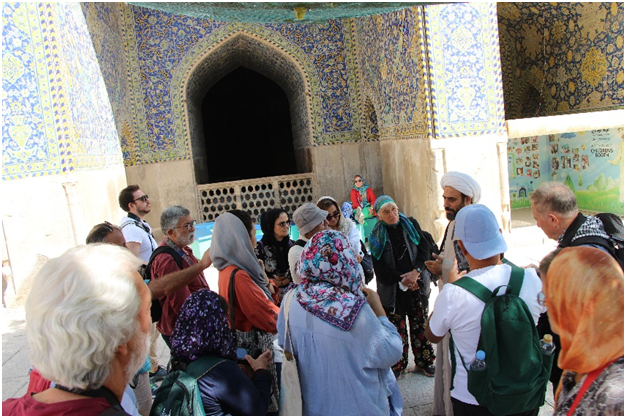 استقبال ۳ هزار گردشگر از گفتگوی آزاد در مدرسه علمیه ناصریه اصفهان