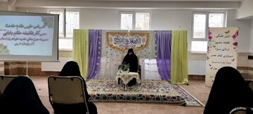 نقش حوزه‌های علمیه خواهران در چشم انداز ۱۴۱۴ فرا ملی است