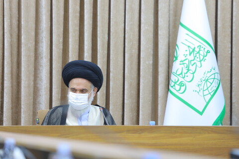 تصاویر / دیدار وزیر بهداشت، درمان و آموزش پزشکی با آیت الله حسینی بوشهری