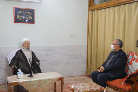 تصاویر / دیدار وزیر بهداشت با آیت‌الله العظمی مکارم شیرازی