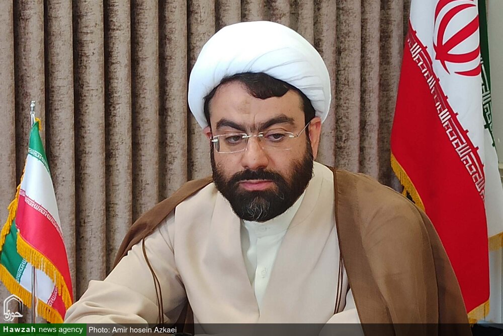 گزارشی از نشست دبیر قرارگاه حمایت از خانواده و جوانی جمعیّت با اعضا مرکز جامع تحکیم خانواده سایبان مهر