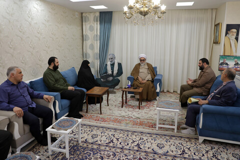 تصاویر/ حضور تولیت آستان قدس رضوی در منزل سردار شهید نورالله شوشتری