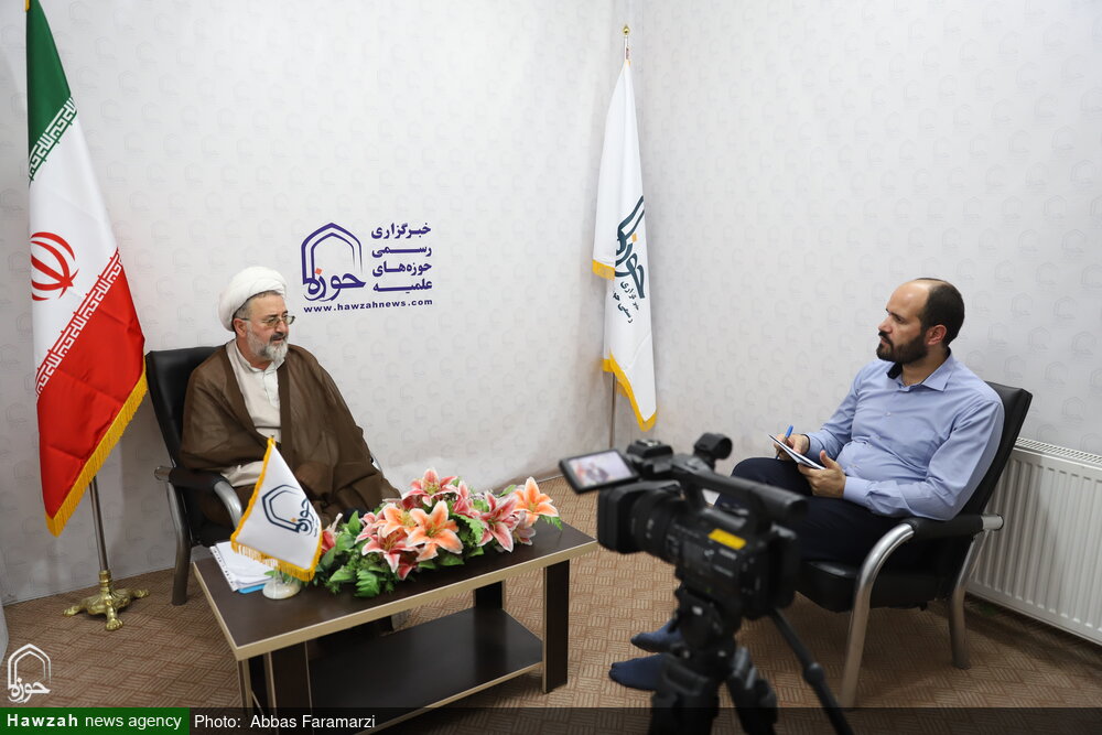 نخستین هدف جریان های انحرافی مهدویت قطع ارتباط مردم با مرجعیت است