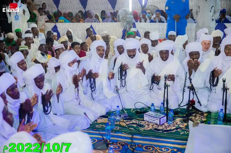 برگزاری مراسم میلاد پیامبر (ص) در زاویه تیجانیه نیل ازرق +تصاویر