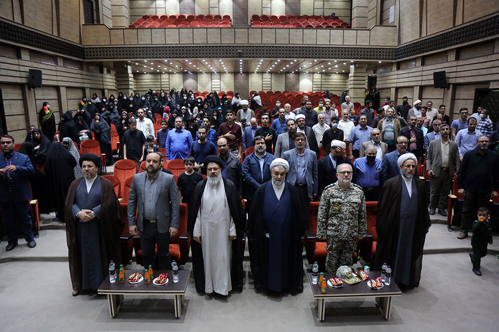 یادواره شهدای پایگاه مقاومت بسیج ۵ شهید حسینیانِ مسجد فاطمیه(س) قم یادواره شهدای پایگاه مقاومت بسیج ۵ شهید حسینیانِ مسجد فاطمیه(س) قم