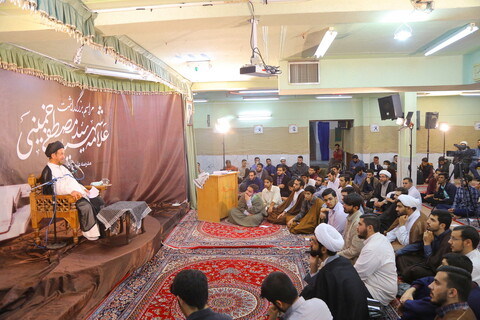 تصاویر /  دومین مراسم بزرگداشت علامه شهید سید مصطفی خمینی (ره) در مدرسه علمیه علوی قم