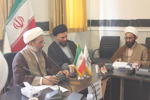 تصاویر/ جلسه معاونین، رابطین و مبلغین شهرستان کرمانشاه