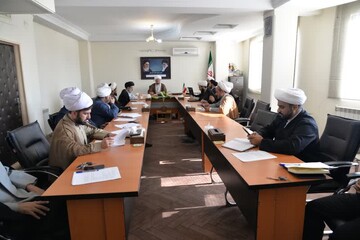 تصاویر/ نشست مدیر و معاونین حوزه علمیه استان البرز به همراه مدیران مدارس علمیه استان