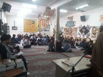 حضور مسئولان حوزه علمیه یزد در مدرسه حجت بن الحسن(عج) میبد + عکس