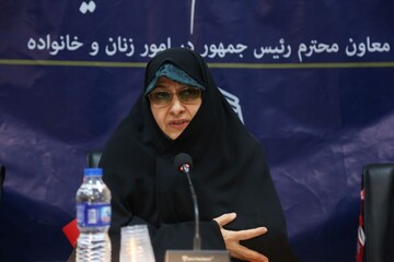 جایگاه مهم زنان در تربیت جامعه / هیچ مکتبی همچون اسلام نتوانسته جایگاه و کرامت زن را نشان دهد