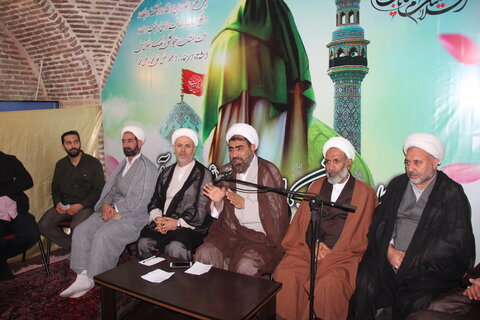 تصاویر / تصاویر/ نشست مدیر حوزه علمیه استان قزوین با اساتید،کادر و طلاب مدرسه علمیه سردارین
