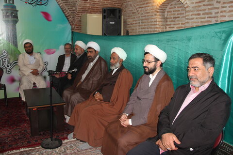 تصاویر / تصاویر/ نشست مدیر حوزه علمیه استان قزوین با اساتید،کادر و طلاب مدرسه علمیه سردارین
