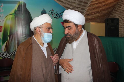 تصاویر / تصاویر/ نشست مدیر حوزه علمیه استان قزوین با اساتید،کادر و طلاب مدرسه علمیه سردارین