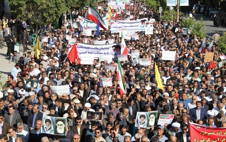 فیلم| راهپیمایی بوشهری‌ها در محکومیت حادثه تروریستی شاهچراغ