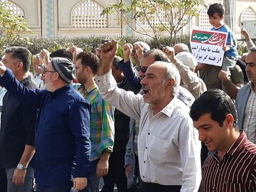 تصاویر/ راهپیمایی مردم کاشان در محکومیت حادثه تروریستی شاهچراغ