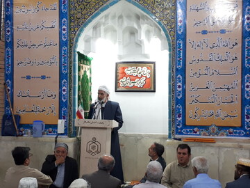 افراد توانمند به یاری مستمندان بروند