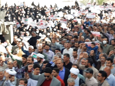 تصاویر:راهپیمایی مردم کاشان درمحکومیت حادثه تروریستی شاهچراغ شیراز