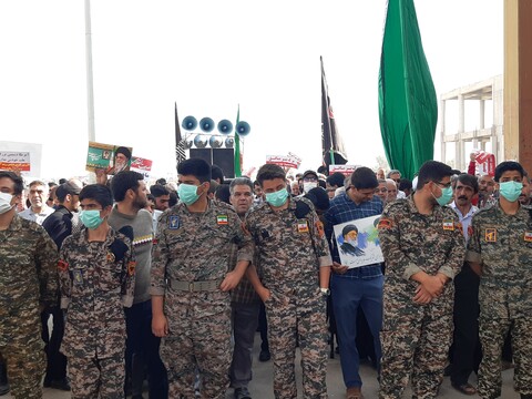 تصاویر:راهپیمایی مردم کاشان درمحکومیت حادثه تروریستی شاهچراغ شیراز