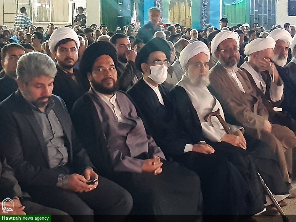 سفارش حضرت امام خمینی(ره) بر لزوم توجه به اقامه نماز و حضور در مساجد