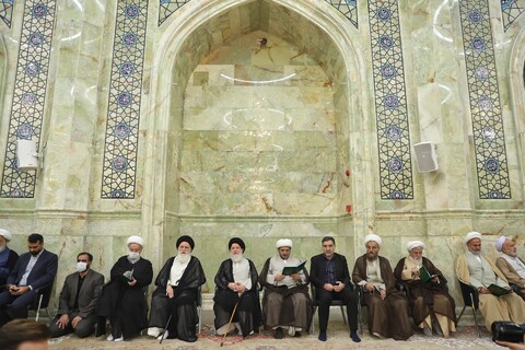تصاویر/ مراسم بزرگداشت شهدای شاه چراغ از سوی آیت الله العظمی مکارم شیرازی در مسجد اعظم قم