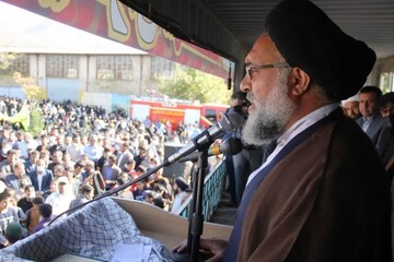 حضور پرشور طلاب یاسوج در تشییع شهدای حادثه تروریستی حرم شاهچراغ(ع)