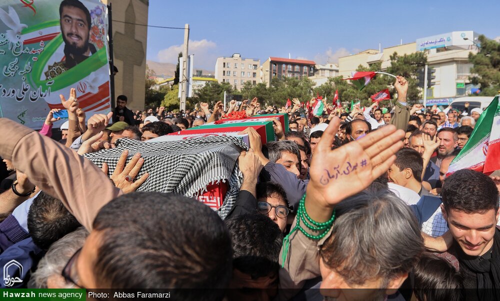 مراسم تشییع شهید آرمان علیوردی آغاز شد + عکس