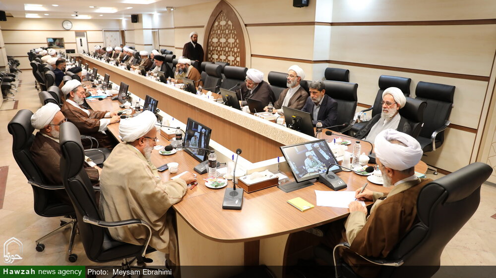 اعلی سطحی تعلیم اور دروس خارج حوزہ علمیہ کے دل کی حیثیت رکھتے ہیں، آیت اللہ اعرافی