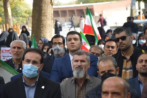 تصاویر/ تجمع دانشجویان و اساتید دانشگاه ارومیه در محکومیت اغتشاشات اخیر