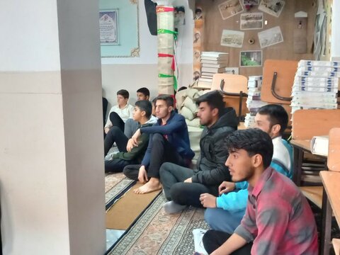 تصاویر/ کرسی آزاد اندیشی در مدرسه علمیه امام صادق (ع) شهرستان بیجار