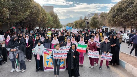 تصاویر/ راهپیمایی روز ۱۳ آبان در شهرستان شوط