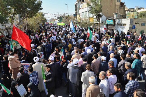 تصاویر/راهپیمایی ۱۳ آبان در قم