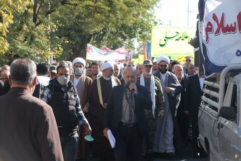 تصاویر/ حضور پرشور مردم شهرستان قروه در راهپیمایی 13 آبان