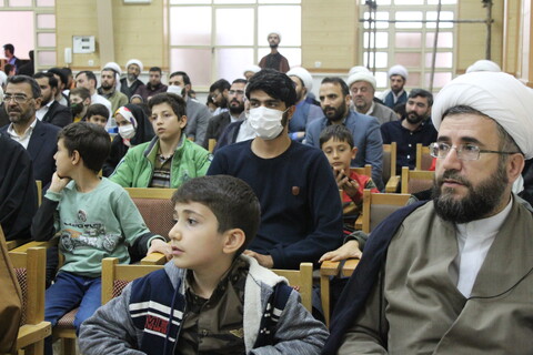تصاویر/ نشست صمیمی امام جمعه زنجان با جمعی از دانش آموزان به مناسبت ۱۳ آبان