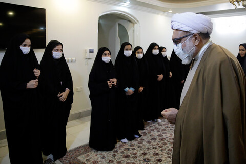 تصاویر/ دیدار تولیت آستان قدس رضوی با دختران مرکز شکوه مهر