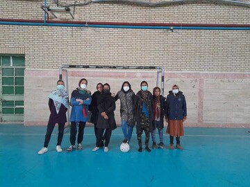 از مسابقات ورزشی شروع کردم